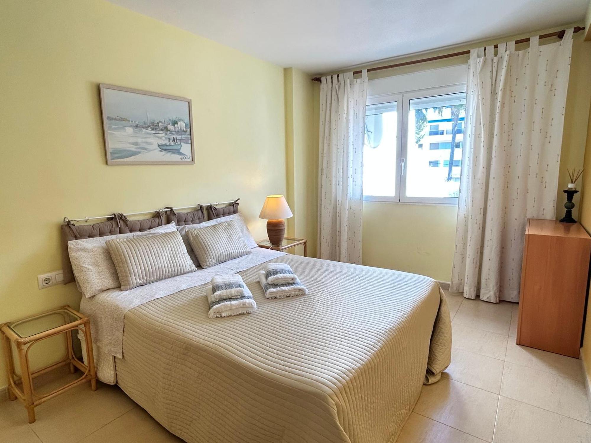 Sea Views Apartments Дения Экстерьер фото